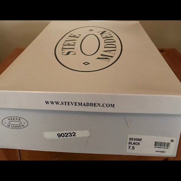 Steve Madden Devine over the knee boots - Picture 7 of 7